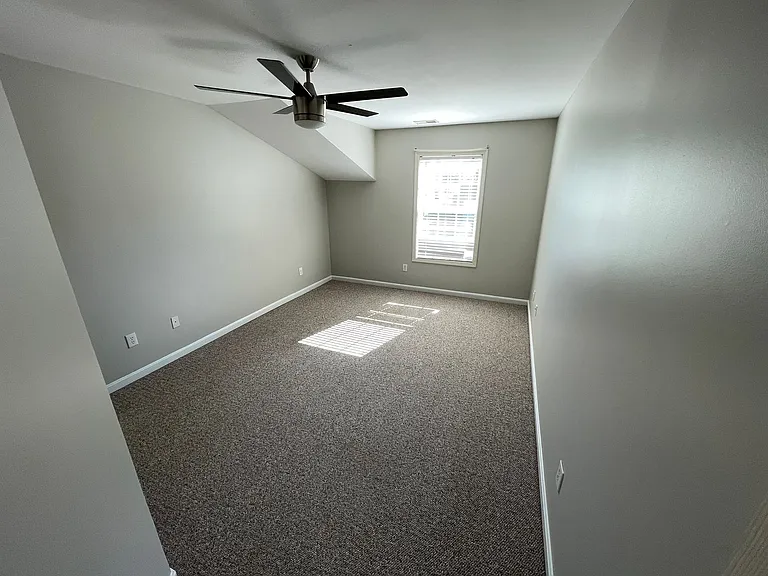10704 Copper Ridge Dr — Photo 21