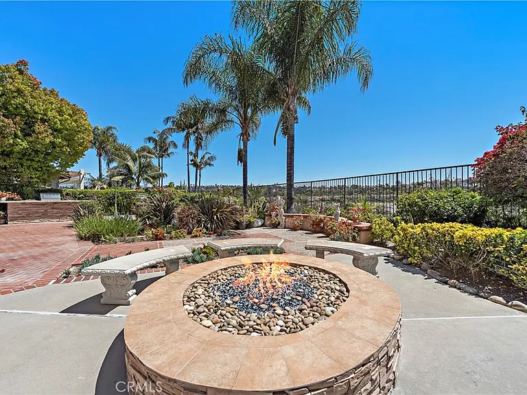 28482 La Plumosa — Photo 11