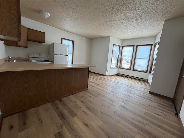 346 Chestnut St #2 — Photo 4