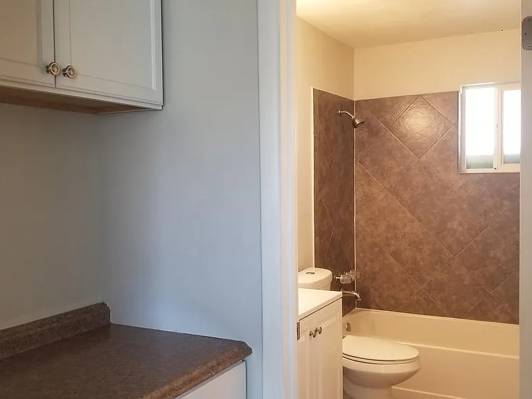 2019 W Turney Ave #3 — Photo 5