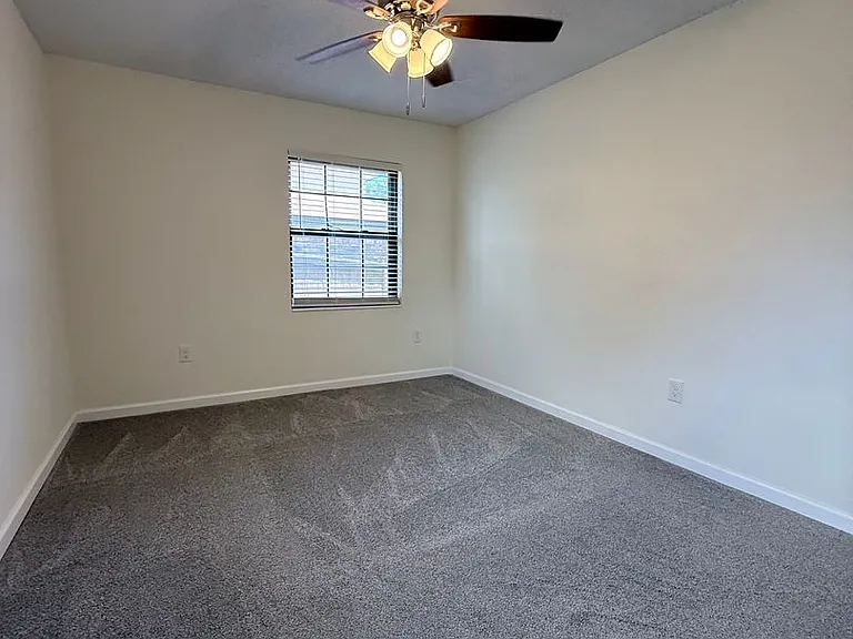 503 Virginia St — Photo 19