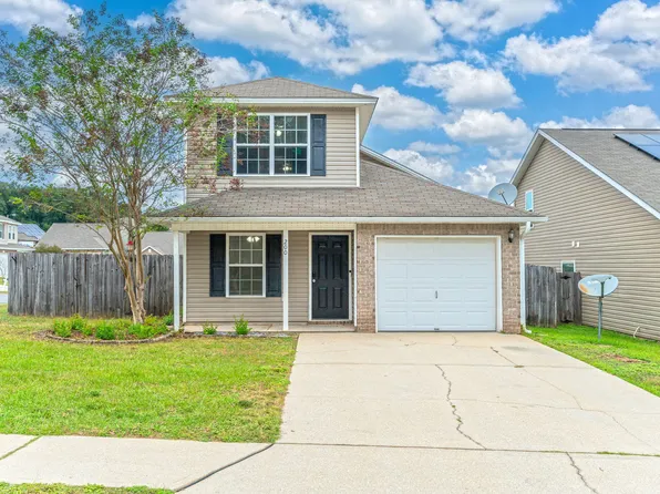 200 Wainwright Dr, Crestview, FL 32539