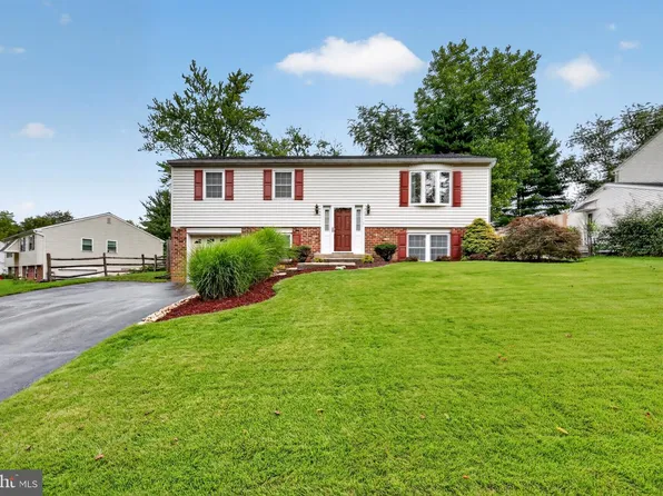 922 Mennonite Rd, Royersford, PA 19468