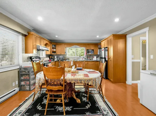 14136 59a Ave, Surrey, BC V3X 1C7