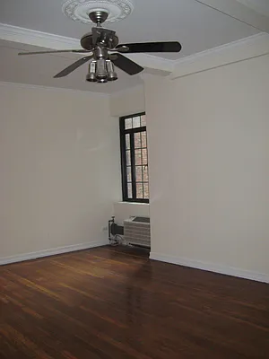 Rented by Segallis Real Estate | media 15