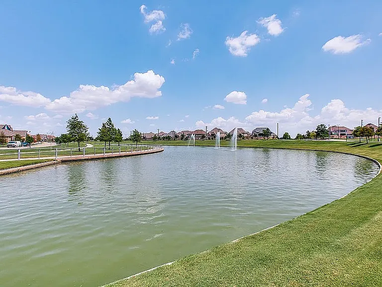 842 Quarter Horse Ln — Photo 29