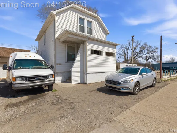 11429 E Eight Mile Rd, Warren, MI 48089