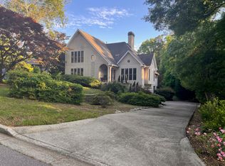 1577 Crossway Dr, Atlanta, GA 30319