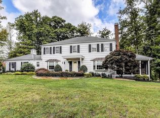 60 Tulip Ln, Colts Neck, NJ 07722