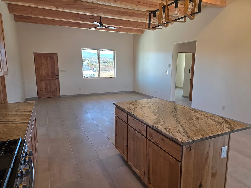 7 Calle De La Vina Rd #8