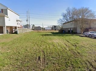 69 Carriage Ln, Destrehan, LA 70047