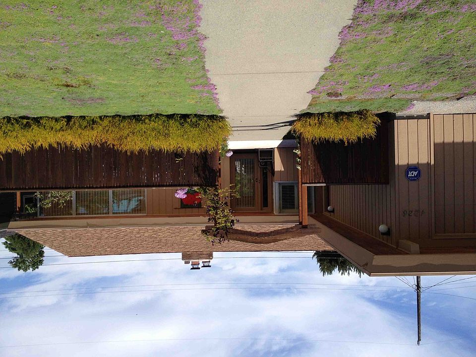 2nd image of 4226 NE 73rd St
