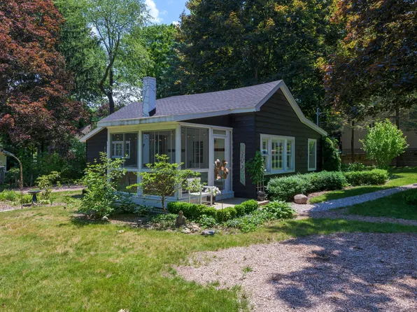 149 Taylor St, Saugatuck, MI 49453