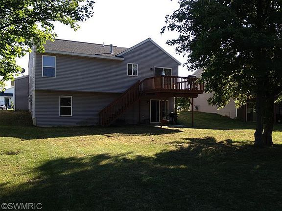 2nd image of 125 Depot Ln
