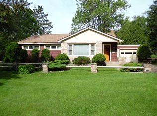 902 S Drake Ave, Marshfield, WI 54449