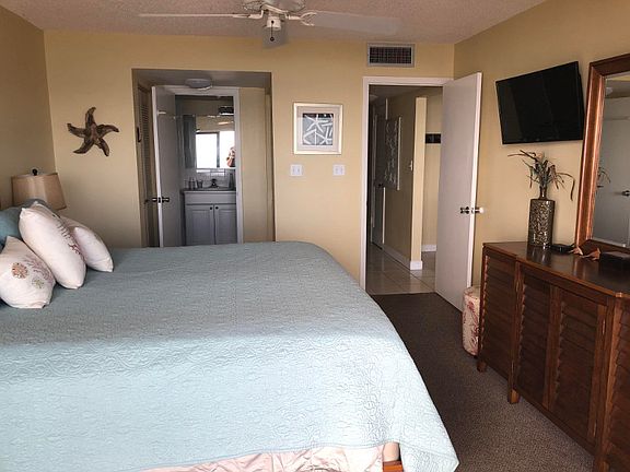 4th image of 4799 S Atlantic Ave Unit 405
