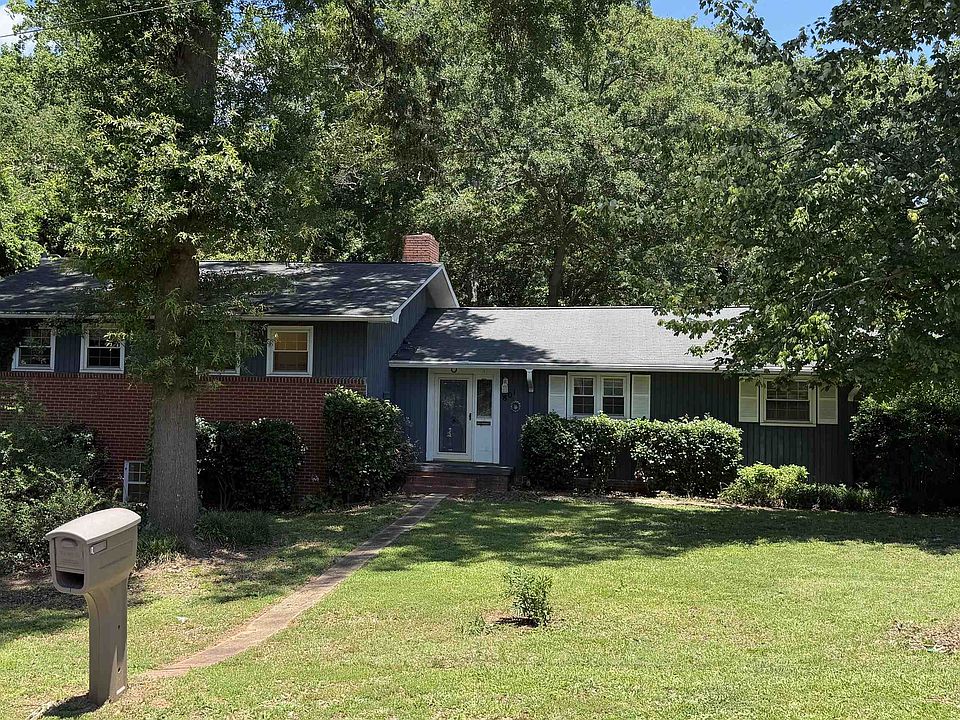 1st image of 801 Magness Dr
