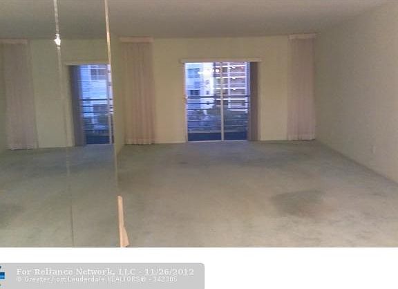 5th image of 2731 NE 14th St #511