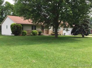 29400 Old North River Rd, Harrison Township, MI