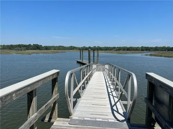 55 Saint Josephs Point SE, Darien, GA 31305