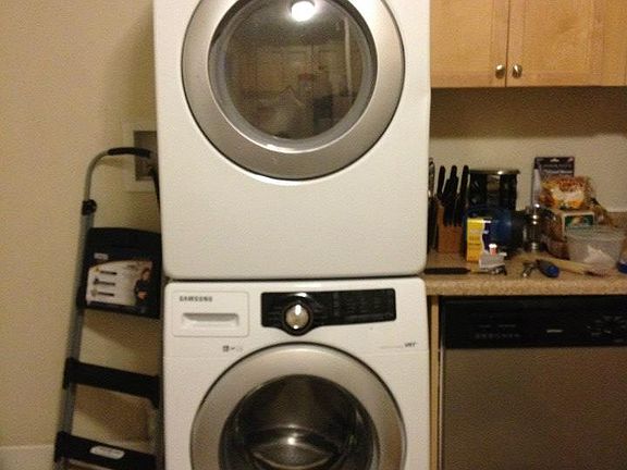2nd image of 437 W 31st St APT B6
