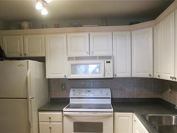 3rd image of 4162 NW 90th Ave APT 204