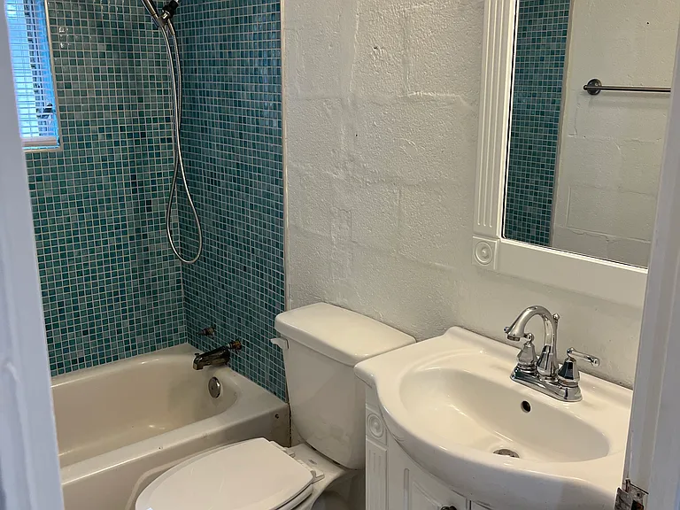5439 Ornacor Ave — Photo 30