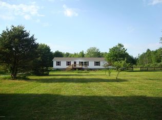 7025 W 104th St, Fremont, MI 49412