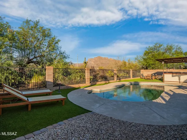 1432 W Sunridge Dr, Tucson, AZ 85704