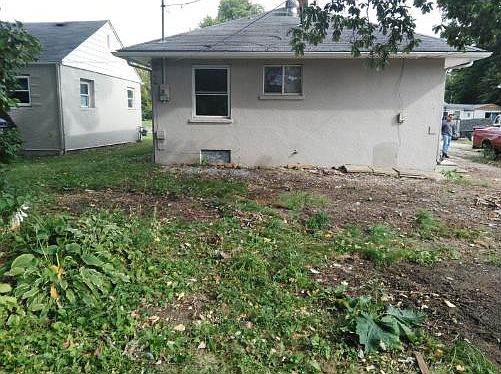 2nd image of 2129 Myrtle Ave