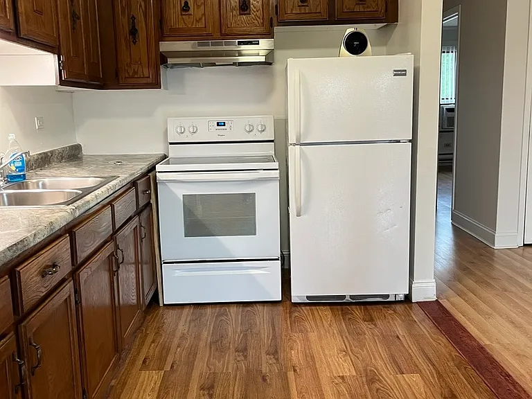 1535 Norway Ln #3B — Photo 8