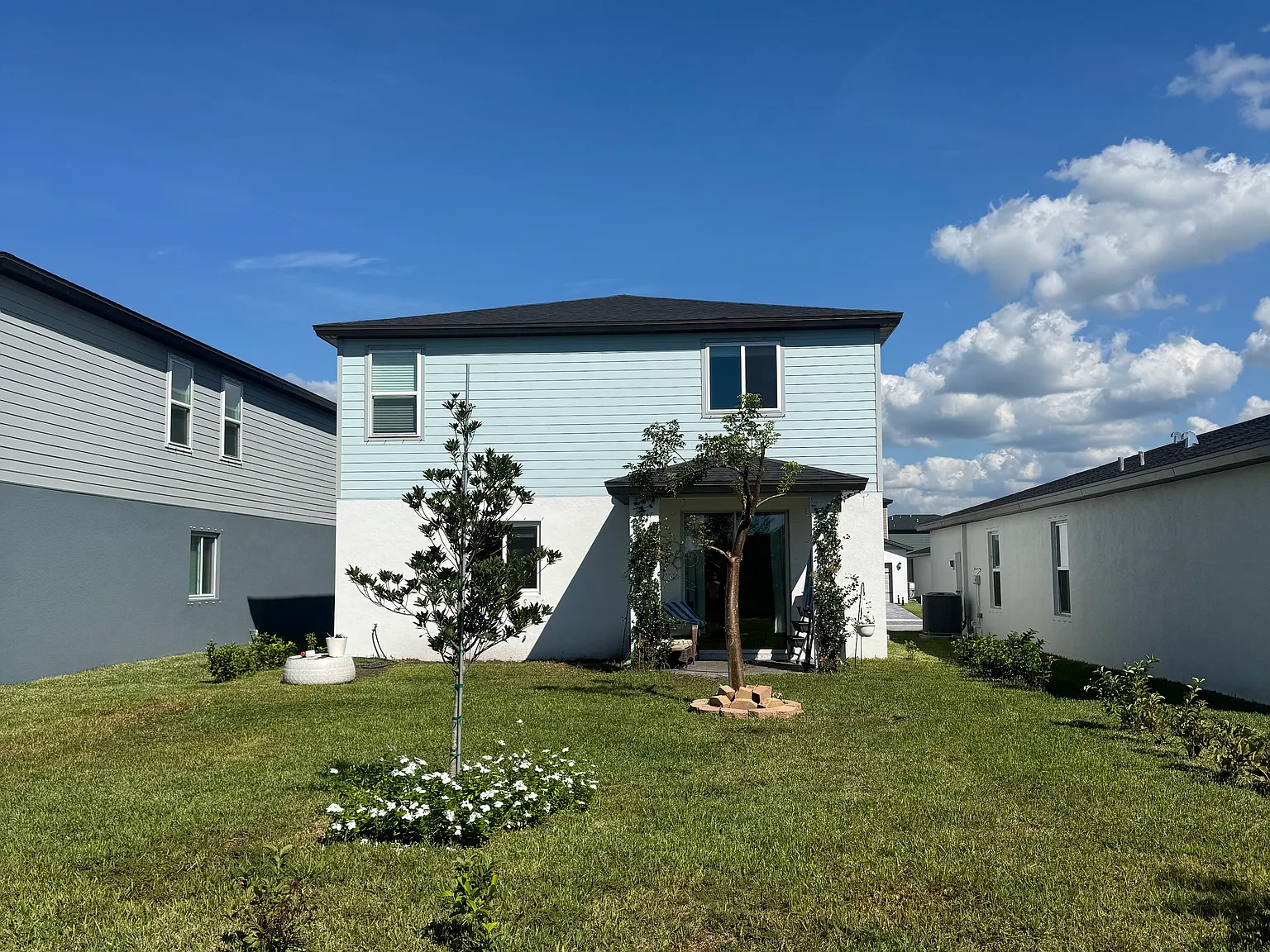 3 bed, 1964 sqft, $3,600 — Photo 2