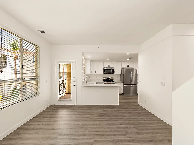 5417 Marine Ave #5417 — Photo 4