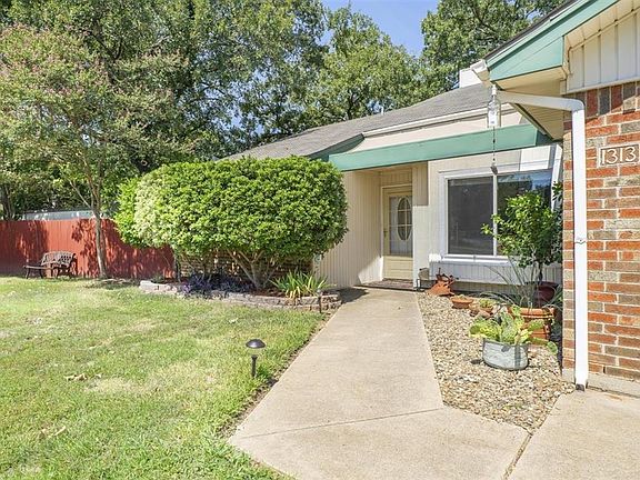 3rd image of 1313 Oak Timber Dr