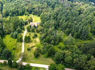 428 Schenkar Rd, Pownal, VT 05261