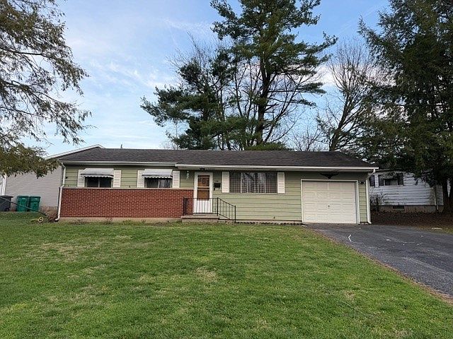 1st image of 138 W Josie Ave