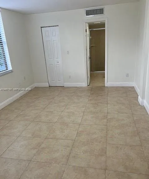 14525 N Kendall Dr #304J — Photo 14
