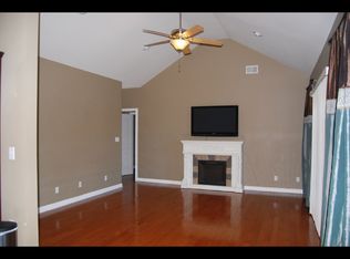 113 Leroy Dr, Bardstown, KY 40004