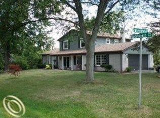 26514 Badalament Ct, Farmington Hills, MI
