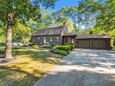 47 Harkness Rd, North Smithfield, RI, 02896