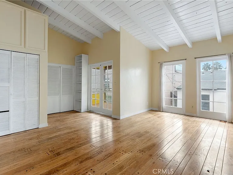 1506 Bayview Dr — Photo 12