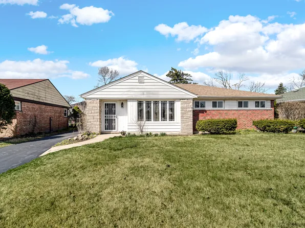 942 W Villa Dr, Des Plaines, IL 60016