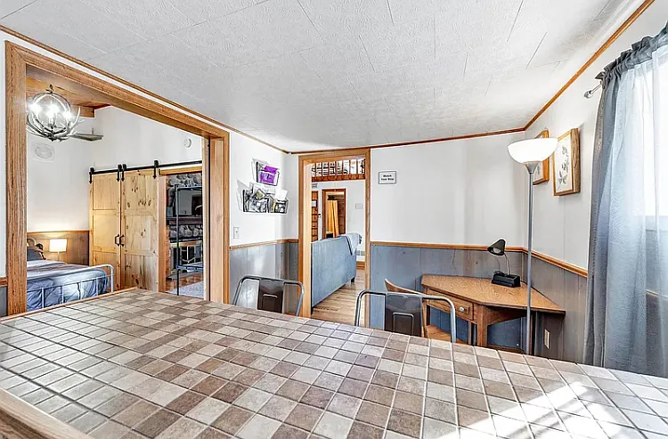 1103 Marshall Ave — Photo 15