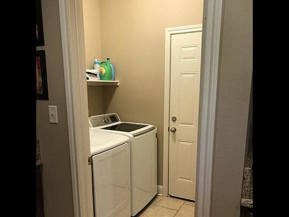 2nd image of 9161 Shadow Oak Dr