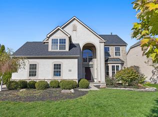 5042 Silver Woods Ln, Dublin, OH 43016