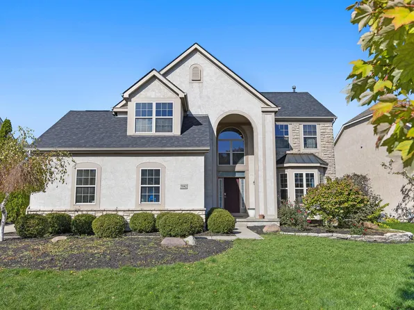 5042 Silver Woods Ln, Dublin, OH 43016