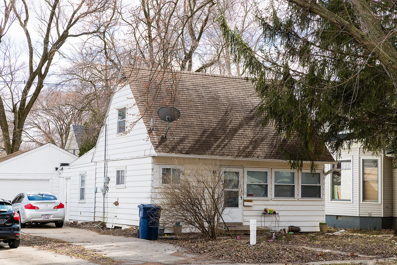 1011 W Harvard St photo 1