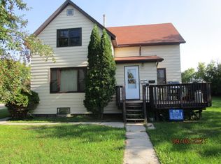 210 Euclid Ave S, Crookston, MN 56716