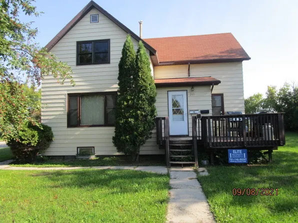 210 Euclid Ave S, Crookston, MN 56716