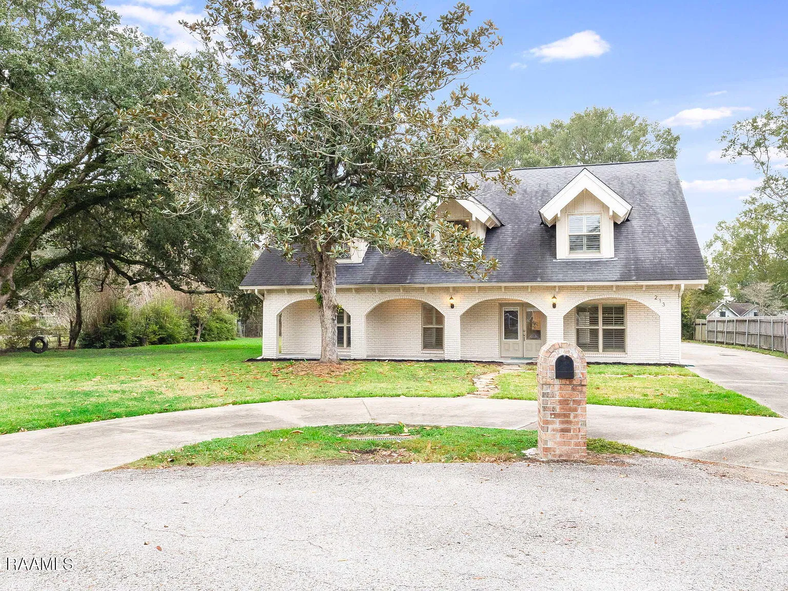 4 bed, 3.0 bath, 3193 sqft, $3,100 — Photo 3